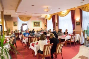 Zamestnanci AquaTrend pri skupinovej aktivite